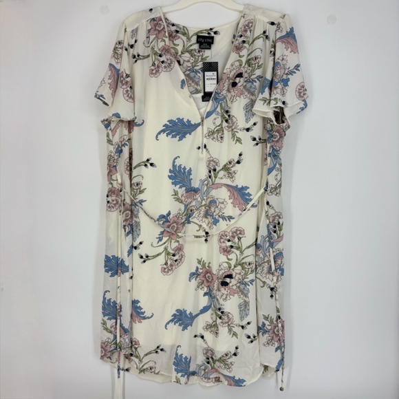 City Chic Size Medium 18 Rose Chic Nouveau Dress White Floral Zip Neck with Slip - Picture 2 of 11